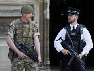 Aktualizované: Britská polícia a armáda zasahovala v Hulme, preverovala podozrivý predmet