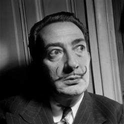 Salvador Dalí nemá pokoj ani po smrti: Šokujúci dôvod, pre ktorý ho chcú vykopať z vlastného hrobu!