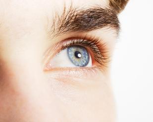 Infarkt môže zasiahnuť aj oko a konať treba okamžite! Poznáte jeho príznaky?