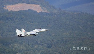 Cvičný let stíhačiek MiG 29 môže spôsobiť supersonický tresk