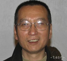 Nobeloví laureáti žiadajú o prevoz chorého čínskeho disidenta do USA