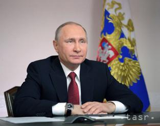 Putin podpísal dekrét o predĺžení zákazu dovozu západných potravín