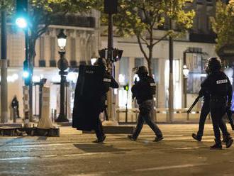 Atentátník z Champs-Élysées měl celý arzenál zbraní, chtěl válčit za IS