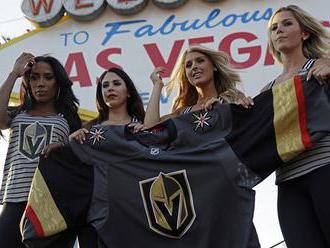 Golden Knights obléknou šedou zbroj.  Na rukávech má nováček NHL pelyněk