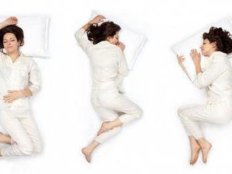 Na zádech, či na břiše: Co o vaší povaze říká poloha, ve které spíte?