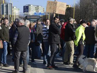 V Ružomberku dnes zablokujú o 16:30 hlavnú križovatku, v Prešove tak urobili včera