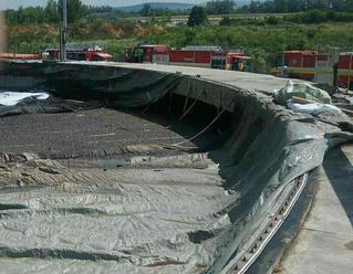 Výbuch bioplynu pri Trenčíne: FOTO Jeden zranený a stotisícová škoda