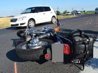 Foto: Pri dopravných nehodách sa zranili dvaja motorkári, polícia alkohol nezistila