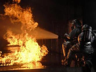 Na Záhorí vypukol požiar, zasahuje stovka hasičov z okolia