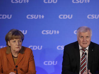 Seehofer: Merkelová je jediná, kdo drží pohromadě svobodný svět