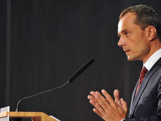 Procházka požiadal vládu o stiahnutie svojej kandidatúry na eurosudcu