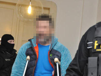 Muža považovaného za vedúcu osobnosť Takáčovcov prepustili, prokuratúra preskúma rozhodnutie