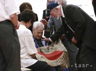 Splnil sľub: Veterán USA vrátil príbuzným padlého Japonca jeho zástavu