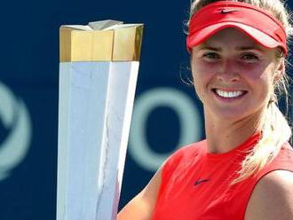 Rogers Cup: Elina Svitolina beats Caroline Wozniacki in Toronto final