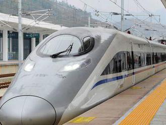 Najrýchlejší vlak na svete je späť. Jazdiť bude rýchlosťou 350 km/h