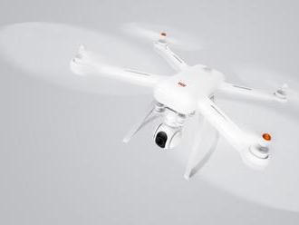 Na austrálskych plážach budú hliadkovať drony