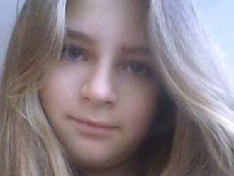Pomôžte pri pátraní nezvestnej 14-ročnej Nikole Karulovej
