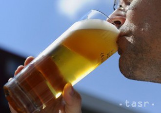 Trend konzumácie piva mimo reštaurácií a pohostinstiev v ČR pokračuje