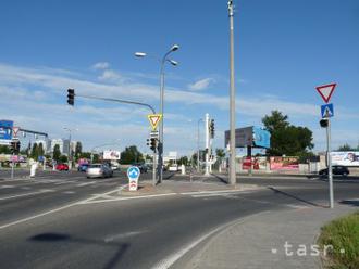 V Komárne odľahčia dopravne preplnený úsek na Komenského ulici