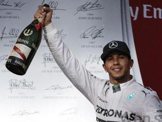Pre nového šampióna F1 je nová zmluva s Mercedesom formalita