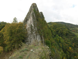 Túra: Prírodné skvosty hradu Lednica a okolia