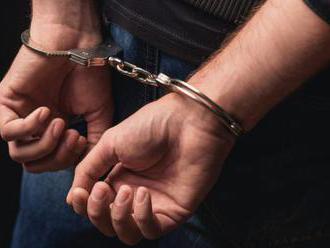 Polícia dolapila zlodejov notebooku, Antonovi a Fridolínovi hrozí až dvojročné väzenie