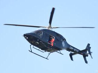 Do obytnej štvrte v Kalifornii sa zrútil vrtuľník: Tri osoby zomreli