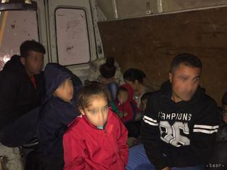 Nemecká a poľská polícia rozbili gang pašerákov Sýrčanov