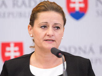 Blahová vyzvala Tomanovú, aby sa vzdala funkcie ombudsmanky