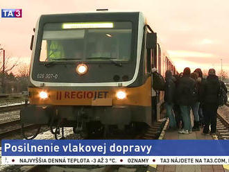 Vyťaženú trasu z Komárna do Bratislavy posilnia, vlaky vypravil súkromník