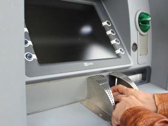 Polícia vyvracia tvrdenie: Prostredníctvom bankomatu sa nedá privolať hliadka