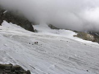 Z horského priesmyku vo východných Alpách musia evakuovať 193 ľudí