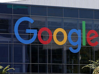 The Wall Street Journal: Google to charge phone makers for pre-installed apps in Europe, to comply w