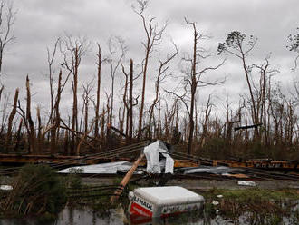 Hurikán Michael má na Floride prvú obeť, od elektriny odrezal tisíce ľudí