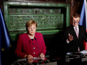 Merkelová v Prahe rokovala s Babišom, hovorili aj o migrácii