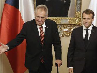 Macron a Zeman rokovali o vývoji v EÚ aj situácii na Blízkom východe