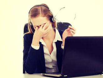 Takmer polovica zamestnancov pracuje pod stresom
