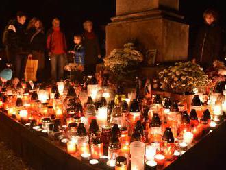 Hasiči varujú pred požiarmi na cintorínoch: Slováci dávajte pozor pri pálení sviečok!