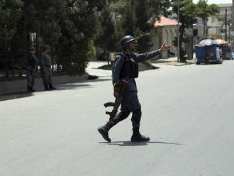 Militanti z Talibanu prepadli policajnú stanicu: Zabili sedem policajtov a ukradli techniku