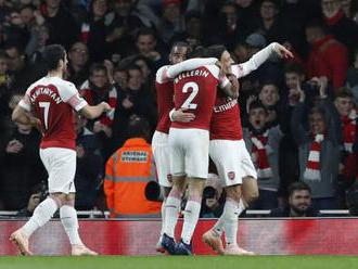 Video: Arsenal otočil zápas s „líškami“, dvomi gólmi sa blysol Aubameyang