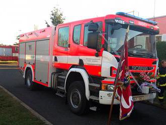 V Krupce na Teplicku mají hasiči novou Scanii, jednotka slaví dvacáté výročí