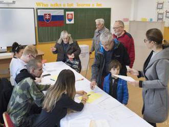 Ľudia spohodlneli, tvrdí predseda okrskovej komisie v Sedmerovci