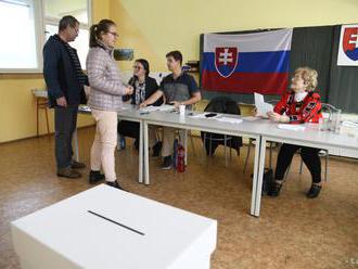 VIDEO: Zo 126 cudzincov v Púchove nebol zatiaľ voliť ani jediný