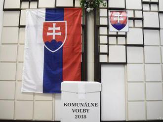 Komunálne voľby v Bratislave majú naďalej pokojný priebeh