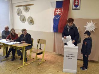 V Dunajskej Strede hlásia pokojný priebeh volieb