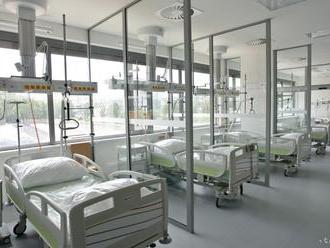 Osem ľudí dostalo po operácii v českej nemocnici otravu krvi