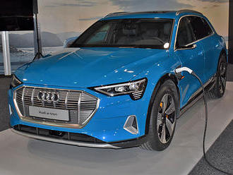 Audi e-tron dorazilo na český trh. Elektrické SUV má první cenu!