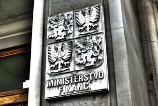 Ministerstvo financí navrhuje posílit roli Parlamentu při nakládání s veřejnými prostředky