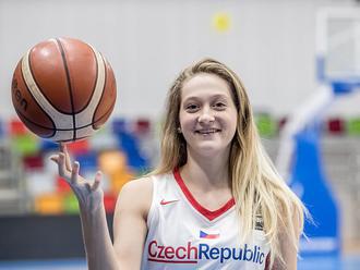 Basketbalistka Brabencová o své pozici v reprezentaci: Koukám se a učím