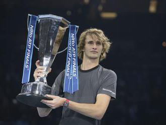 Video: Zverev vo finále zdolal Djokoviča a teší sa z titulu na Nitto ATP Finals v Londýne